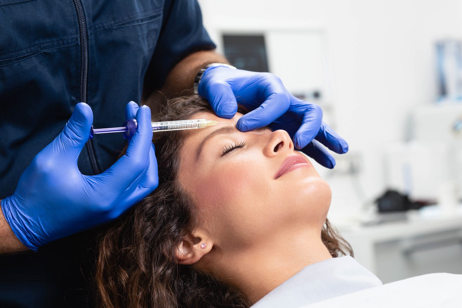 Plastic Surgeon in Lucknow - Dr. Vivek Gupta's Clinic